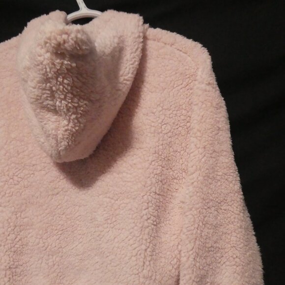 WEEKEND EDITION | small | Light Pink Hooded Teddy Jacket | Loop Zip Pull | GUC - Picture 13 of 16